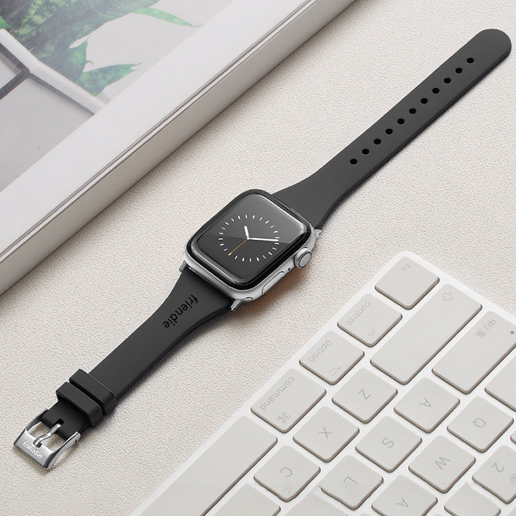 Bracelet en silicone noir avec boucle ardillon argentée - The Gippsland - Compatible avec l'Apple Watch de 38 mm à 41 mm