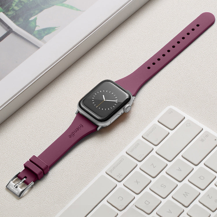 Bracelet en silicone bordeaux avec boucle ardillon argentée - The Gippsland - Compatible avec Apple Watch tailles 38mm à 41mm