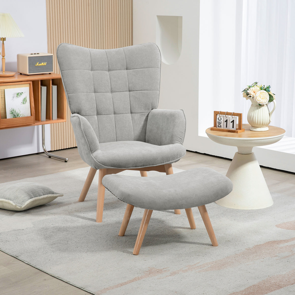Fauteuil avec repose-pieds, dossier haut, pieds en bois et tissu aspect velours côtelé, pour salon chambre à coucher gris
