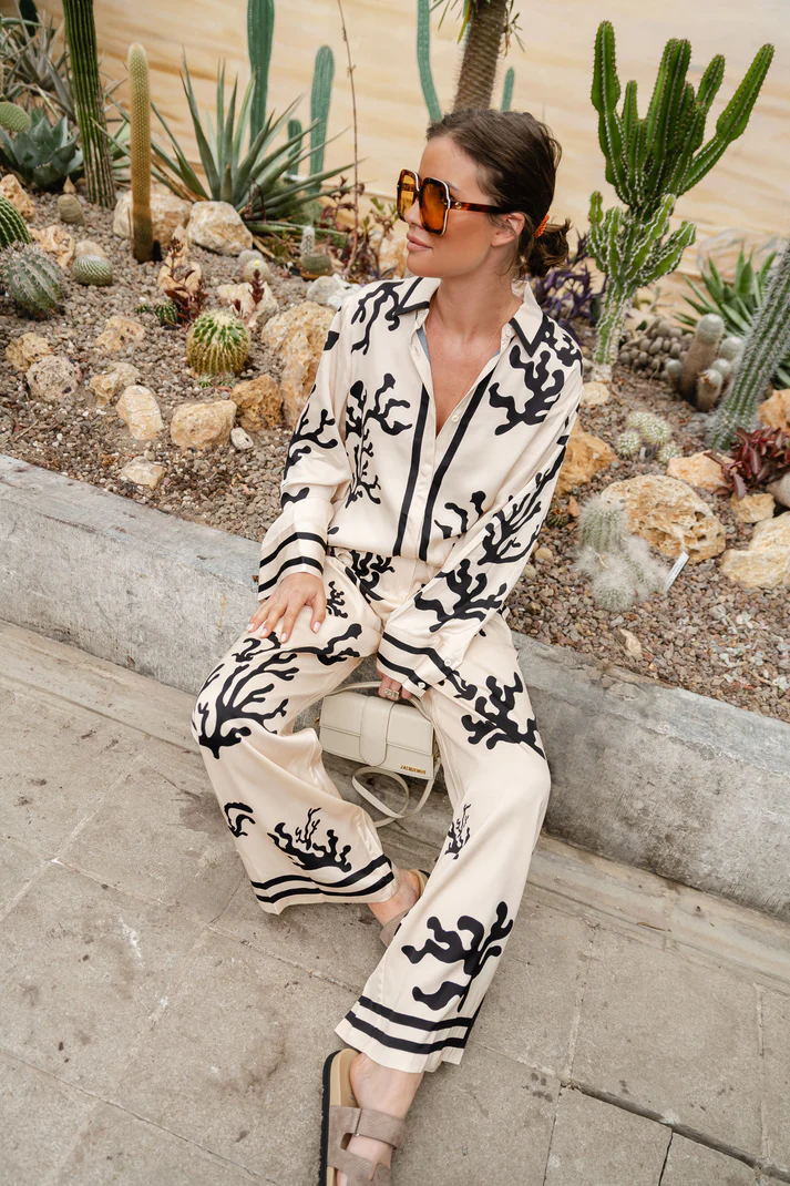 European and American printed color blocked satin vacation loose and casual two-piece set-4