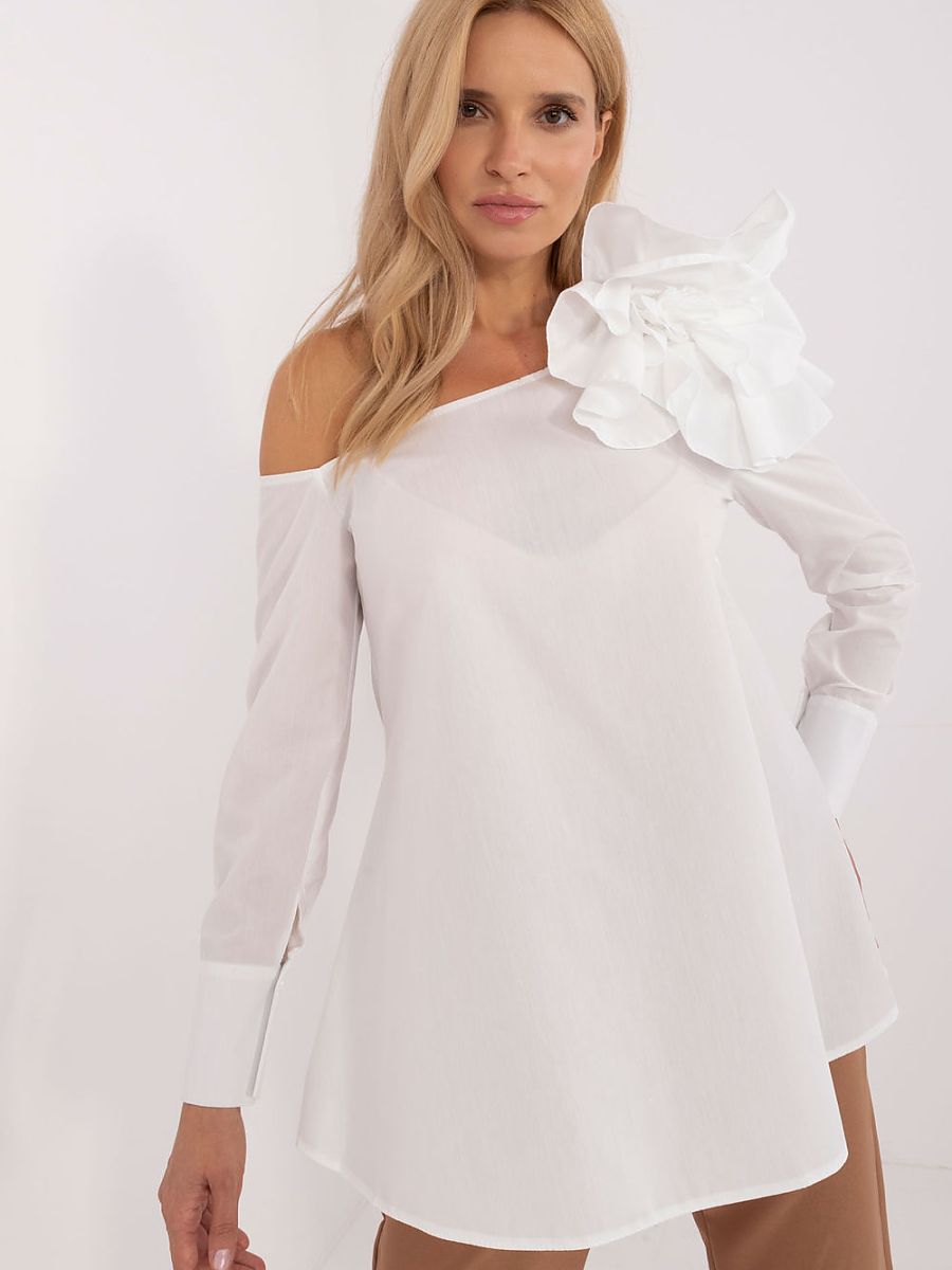 Blouse model 200310 Lakerta