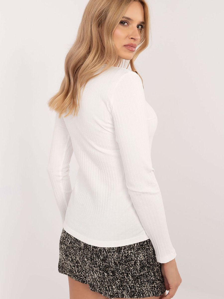 Blouse model 202791 Relevance