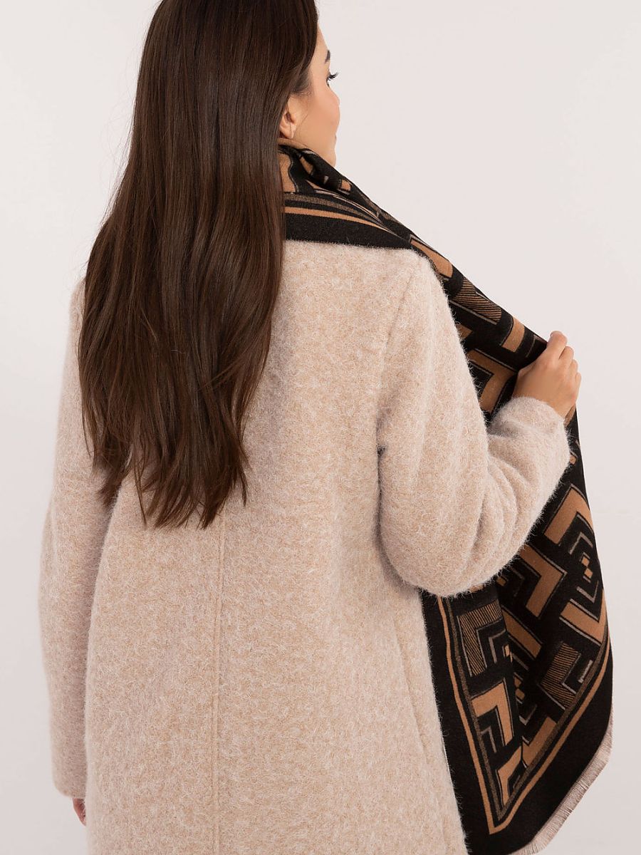 Shawl model 205967 AT