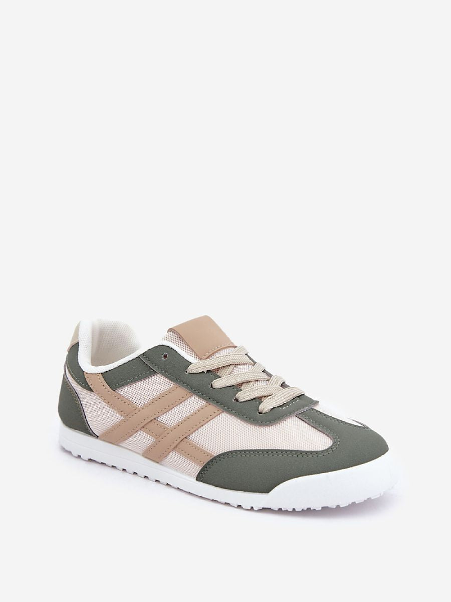 Sneakers model 206803 Step in style