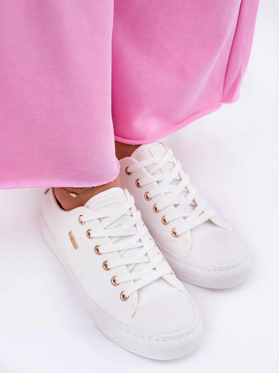 Sneakers model 211356 Step in style