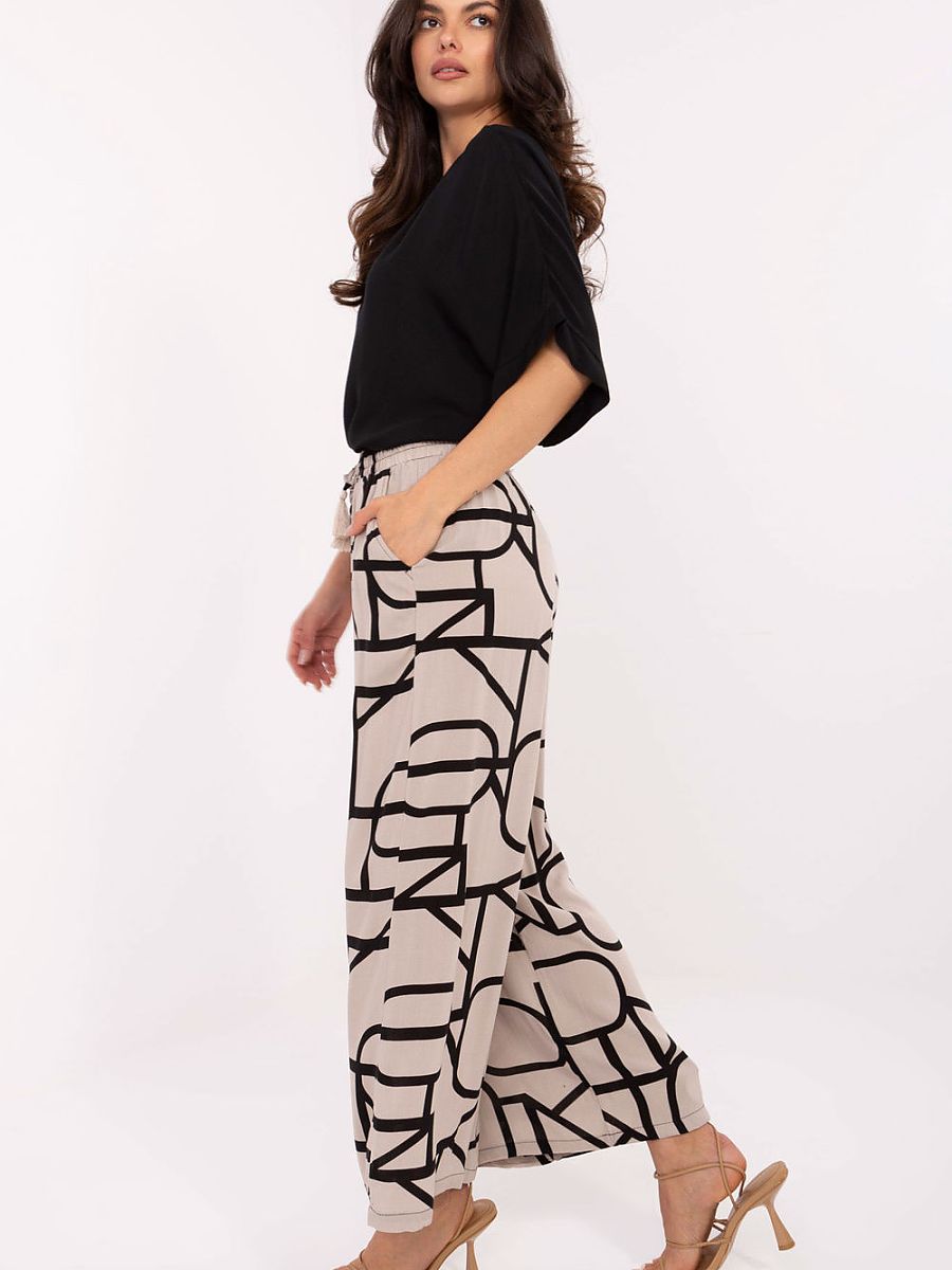 Women trousers model 215117 Sublevel