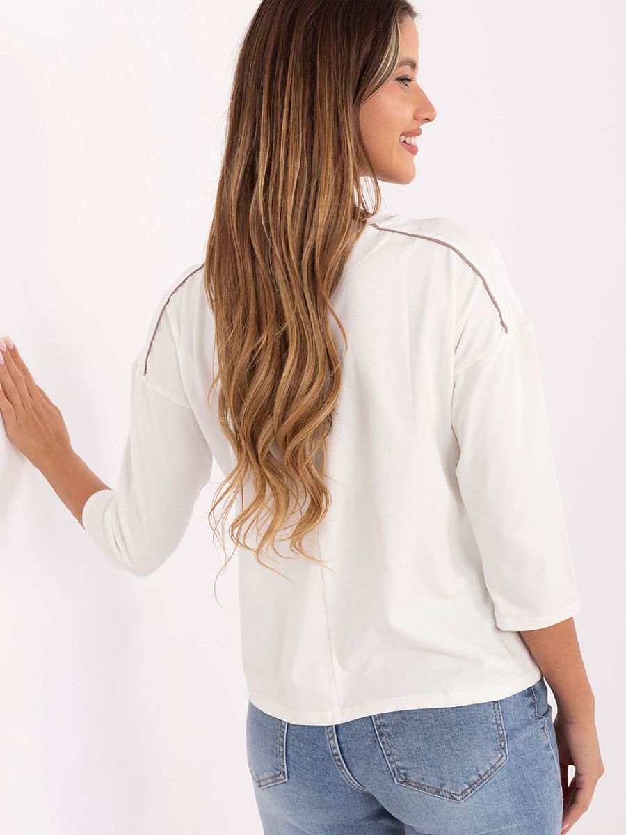 Blouse model 218838 Relevance