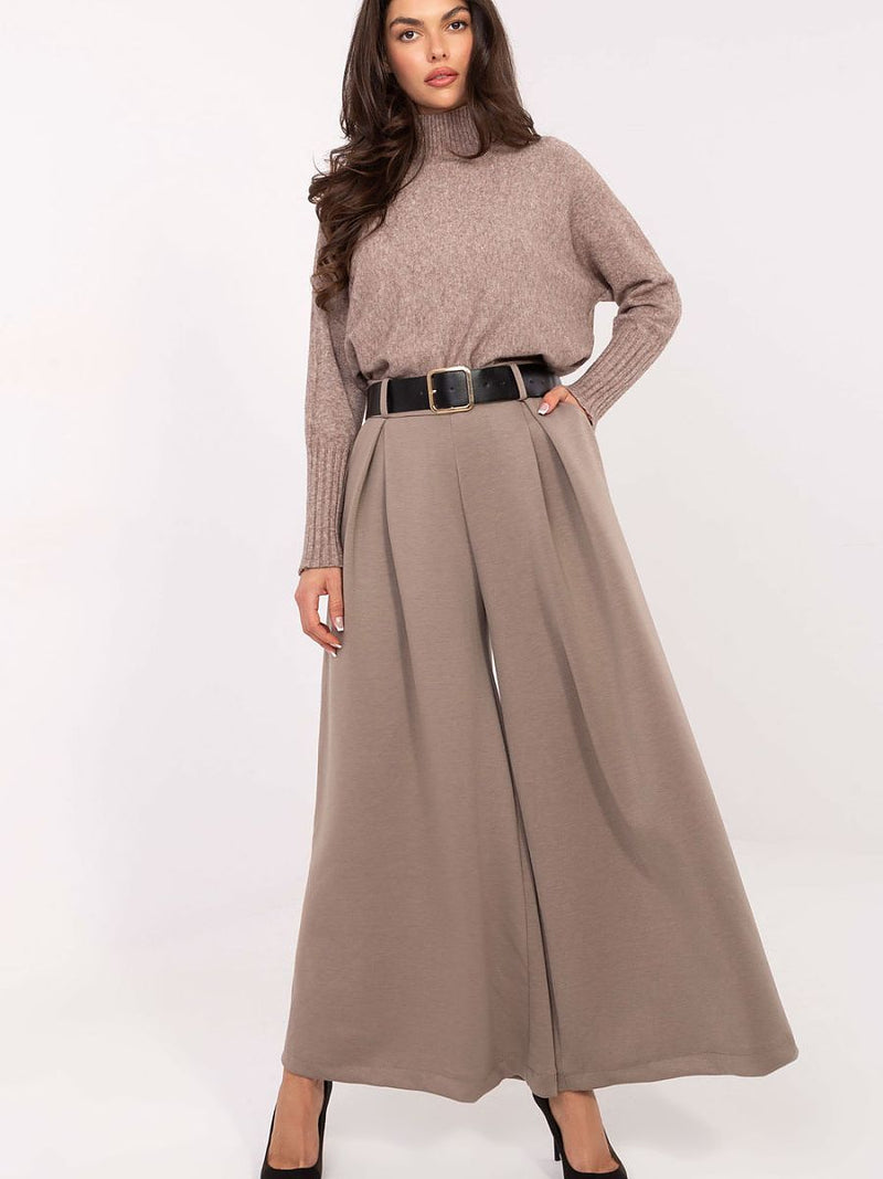 Women trousers model 220012 Italy Moda