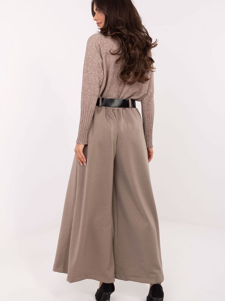 Women trousers model 220012 Italy Moda