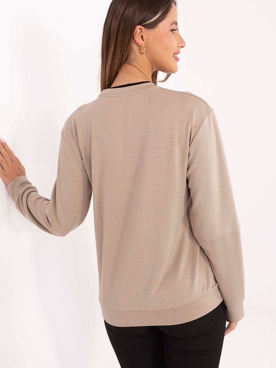 Blouse model 220424 Relevance