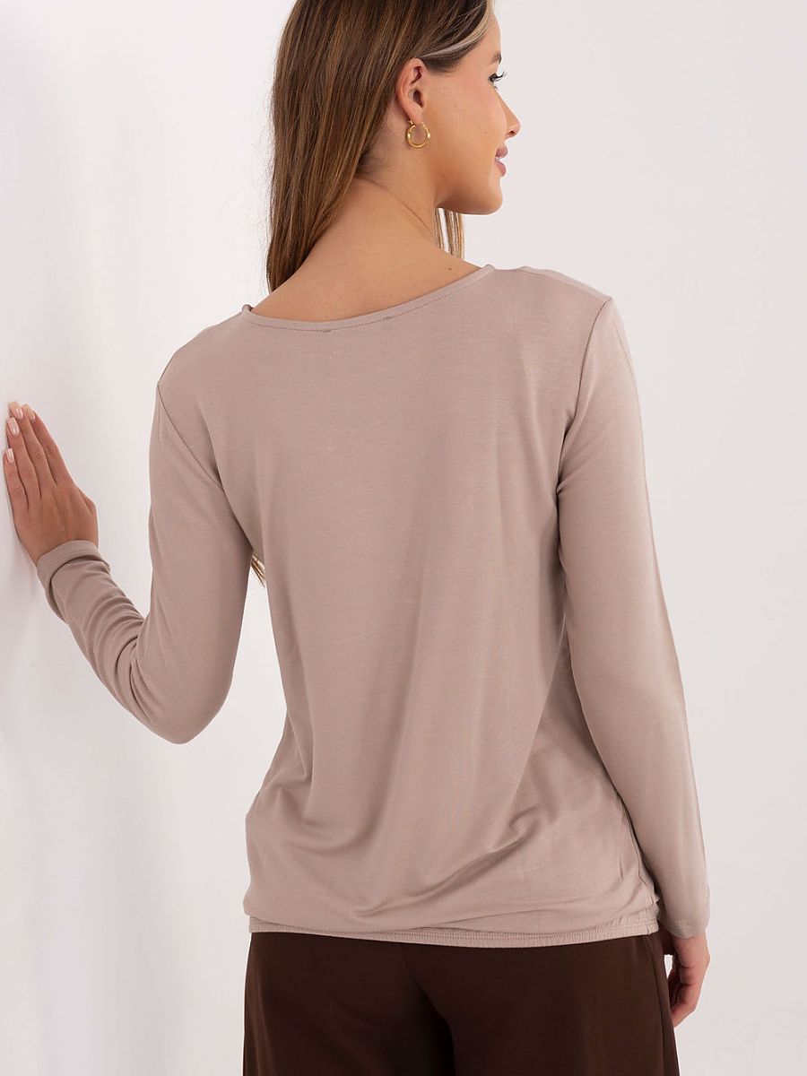 Blouse model 222428 Relevance
