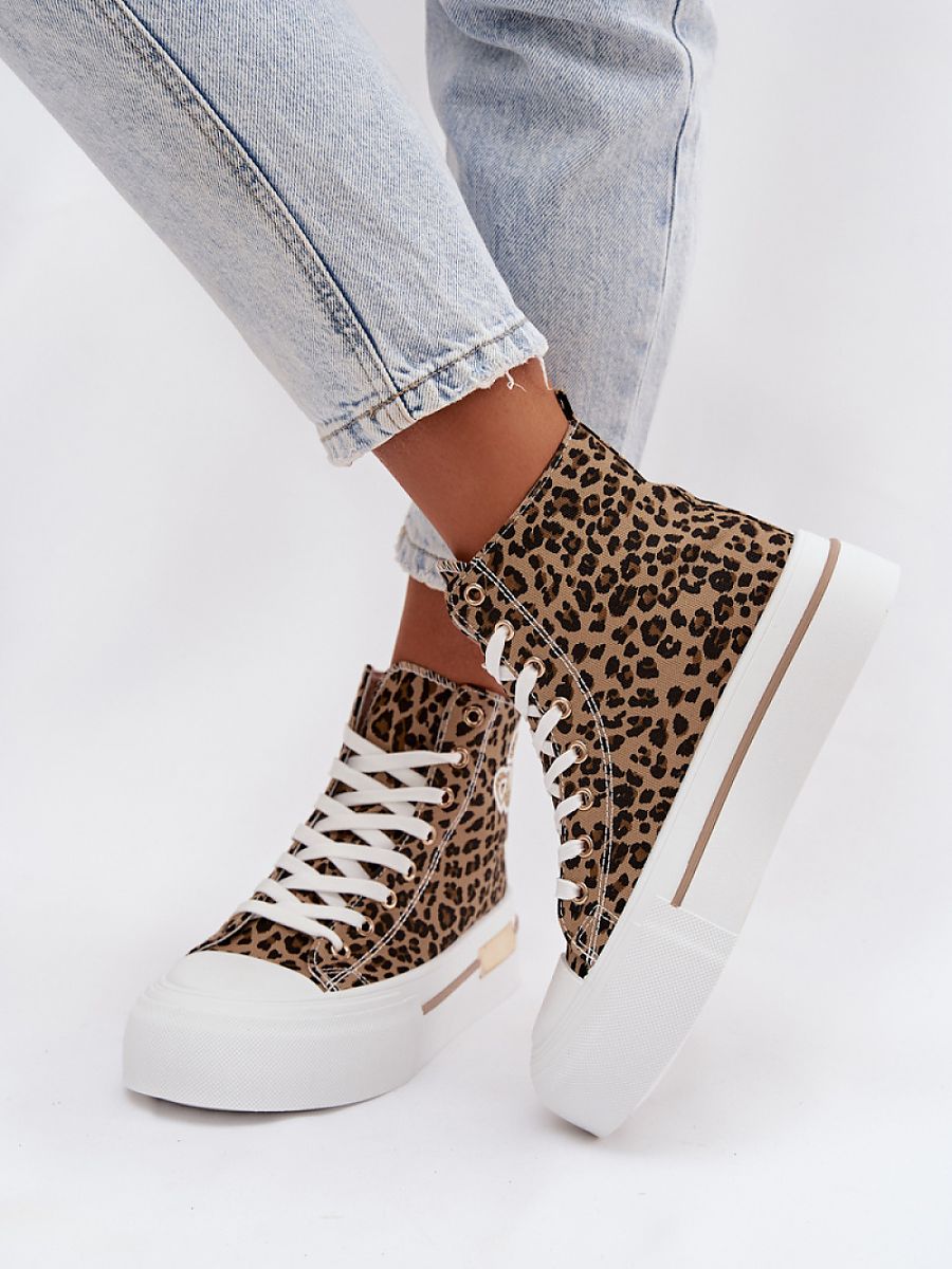 Sneakers model 223603 Step in style