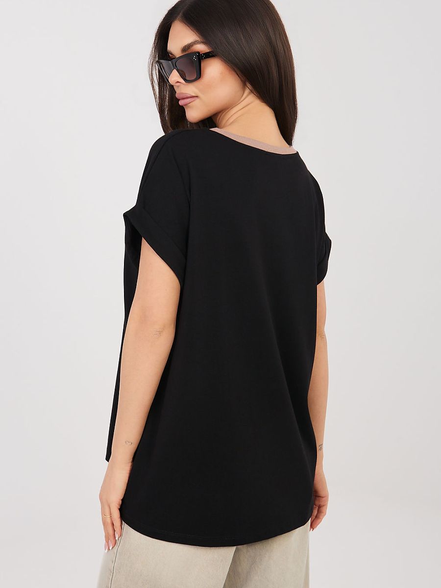 Blouse model 225466 Relevance