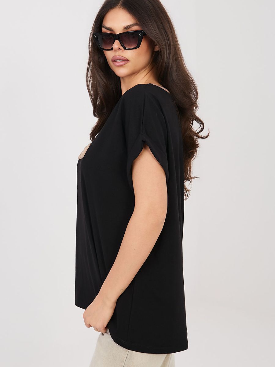 Blouse model 225466 Relevance
