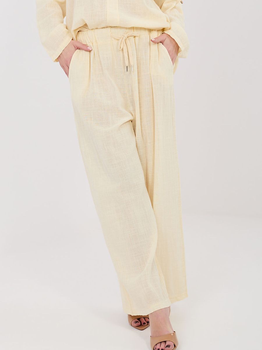Women trousers model 225496 Italy Moda
