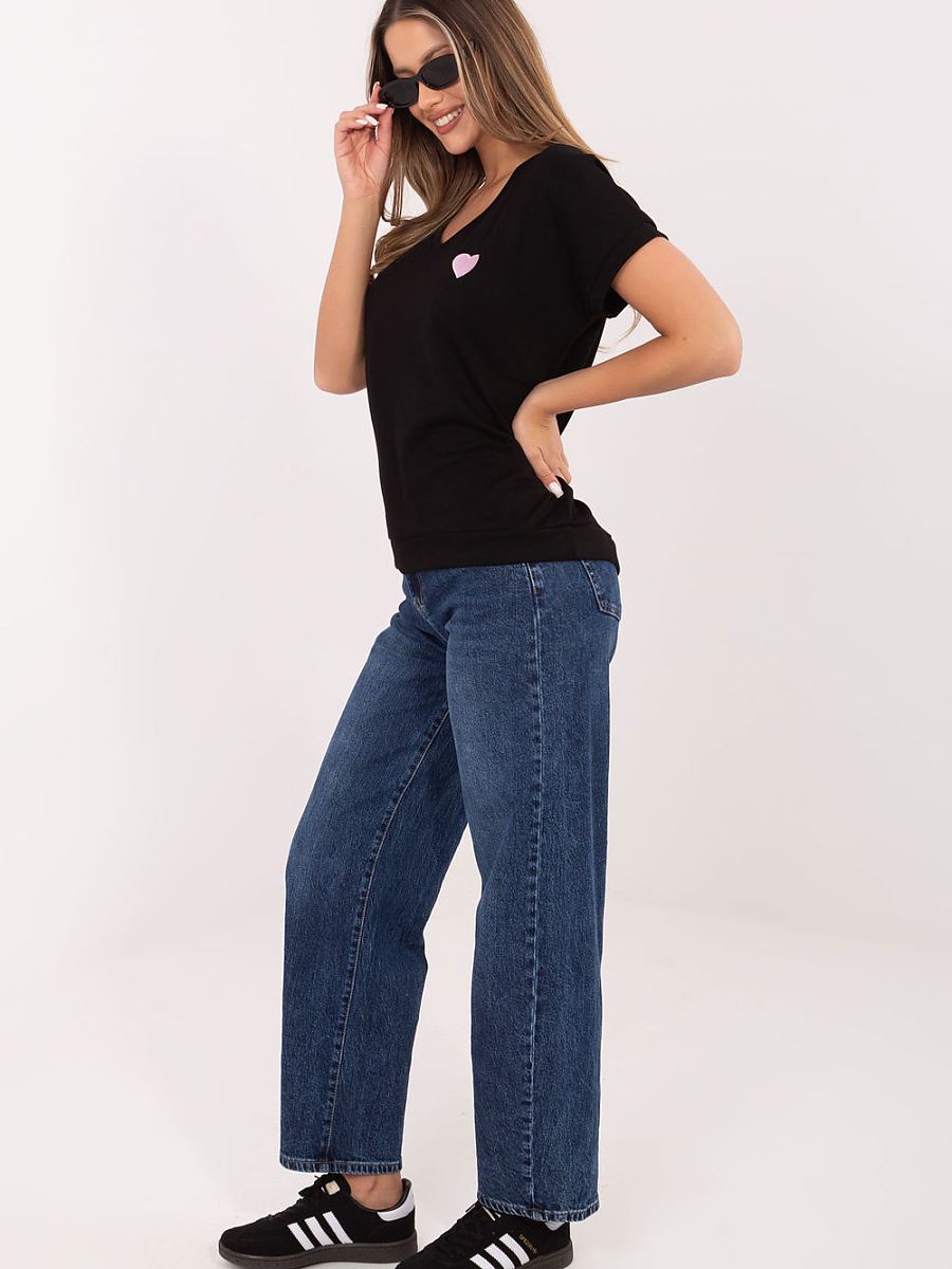 Blouse model 226147 Relevance