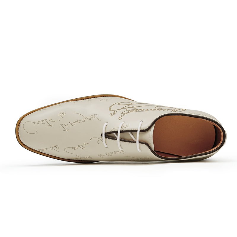 Chaussures richelieu habillées pour homme à lacets gravées script