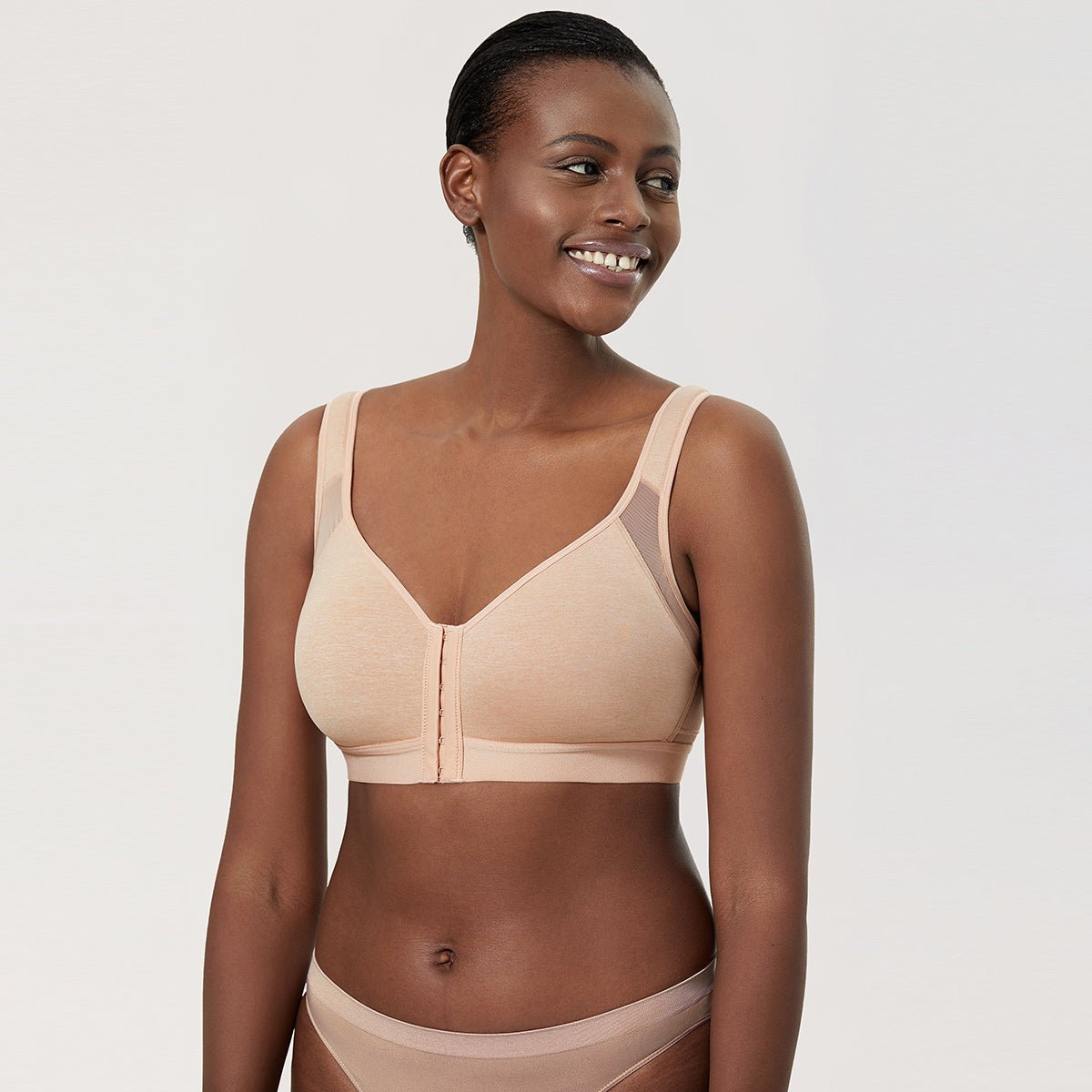 Soutien-gorge sans armature à couverture complète, fermeture avant et maintien de la posture en X dans le dos